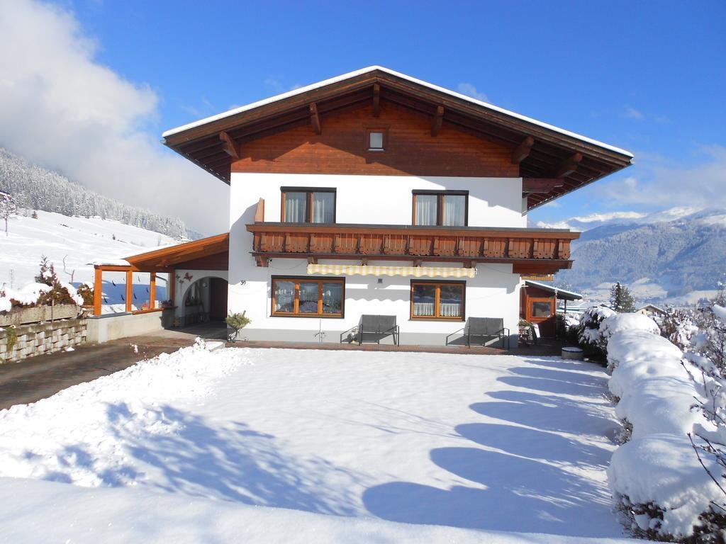 Haus Leitgeb Apartamento Telfes im Stubai Quarto foto