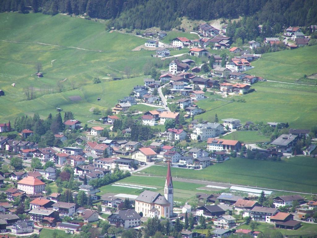 Haus Leitgeb Apartamento Telfes im Stubai Exterior foto