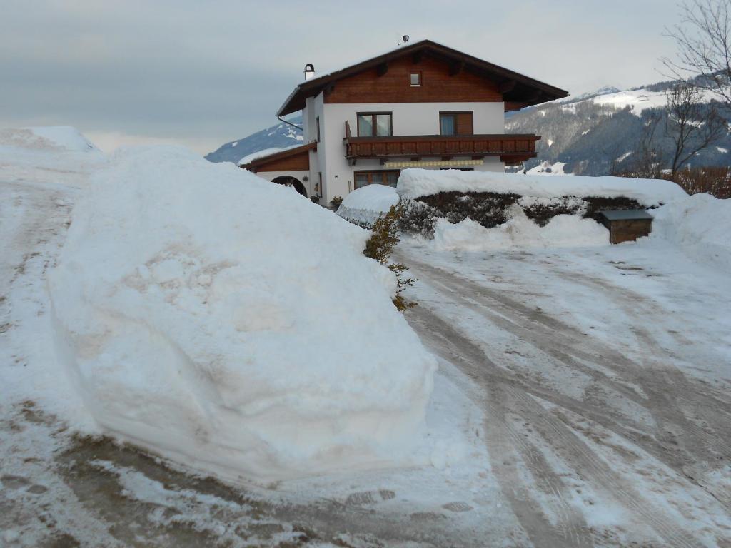 Haus Leitgeb Apartamento Telfes im Stubai Exterior foto